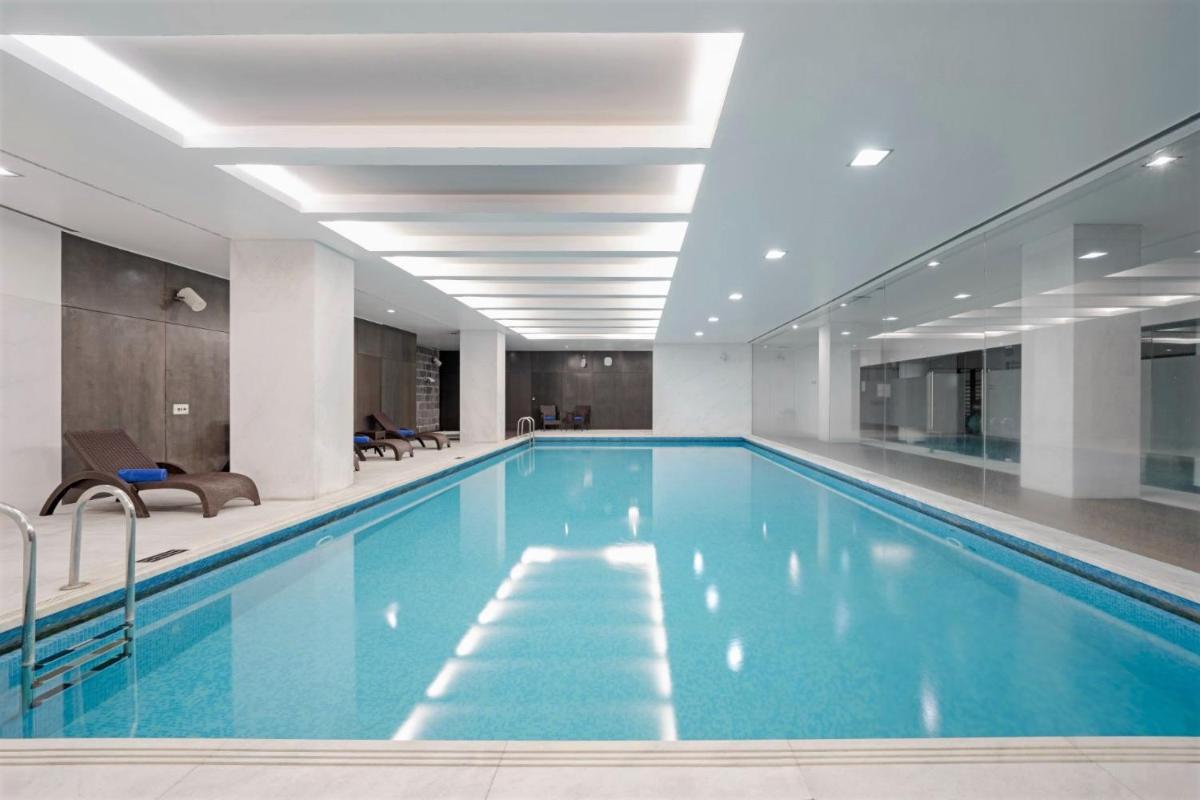 A piscina em ou perto de Hotel Marina Atlântico