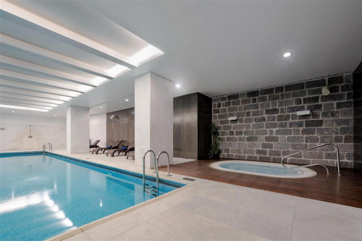 A piscina em ou perto de Hotel Marina Atlântico