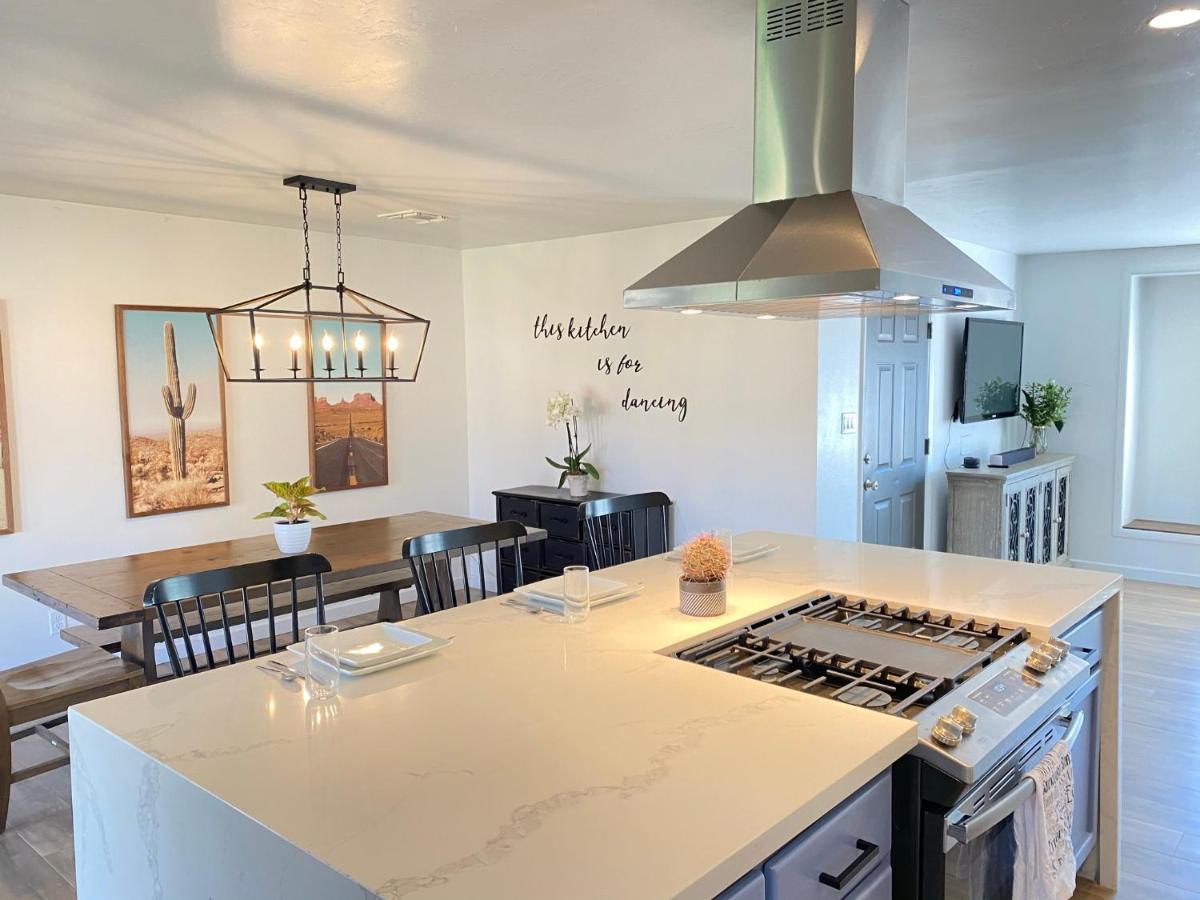 NEW! Old Town Scottsdale Gem! Close to everything! - Housity