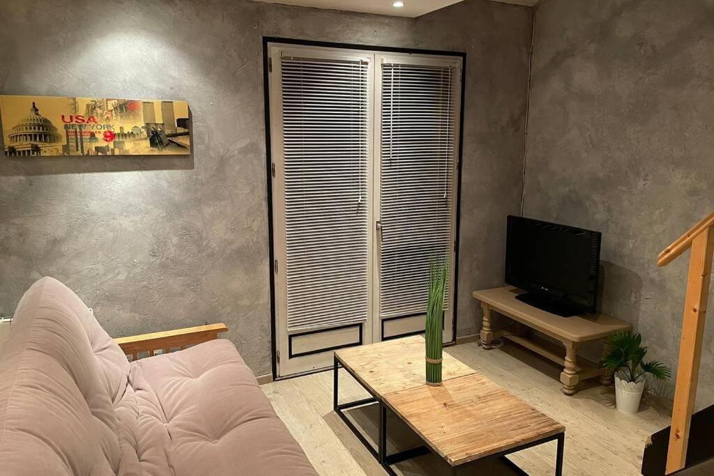 Charmant Duplex, à 10 min de là frontière, Ornex - Housity