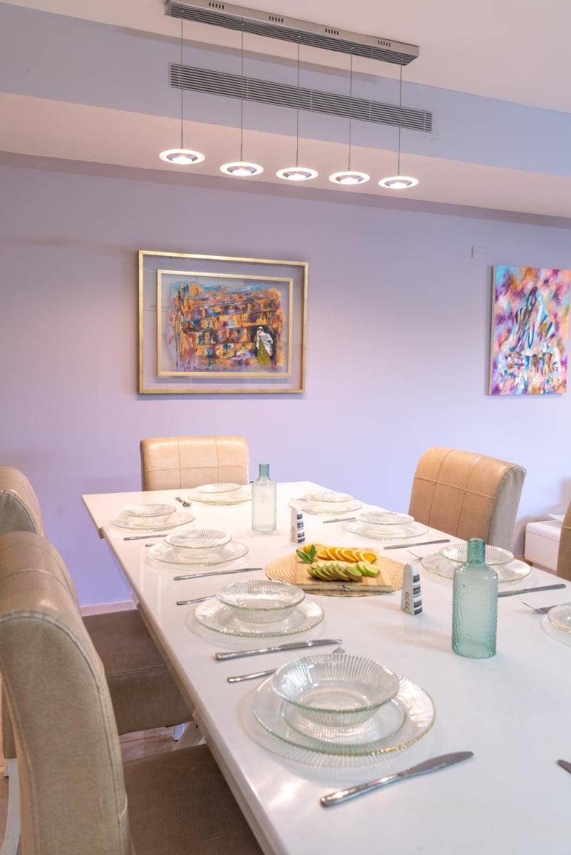 Art Apartment In Mamila - King David Residence - Housity