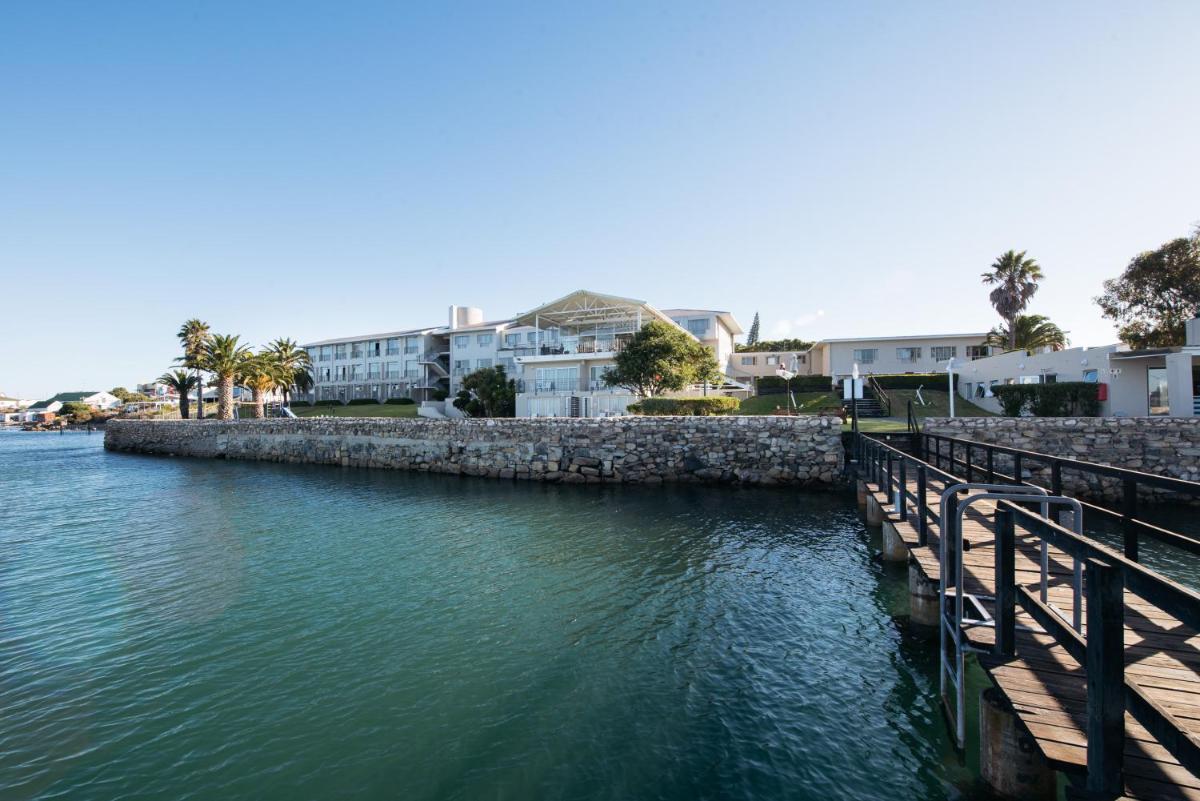 Saldanha Bay Hotel - Housity