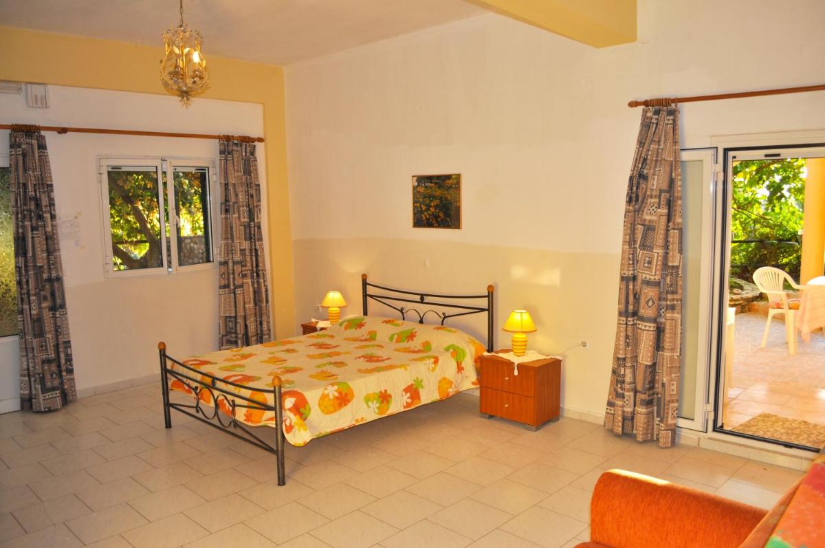 Holiday Studio Apartments Tonia - Pelekas Beach, Corfu - Housity
