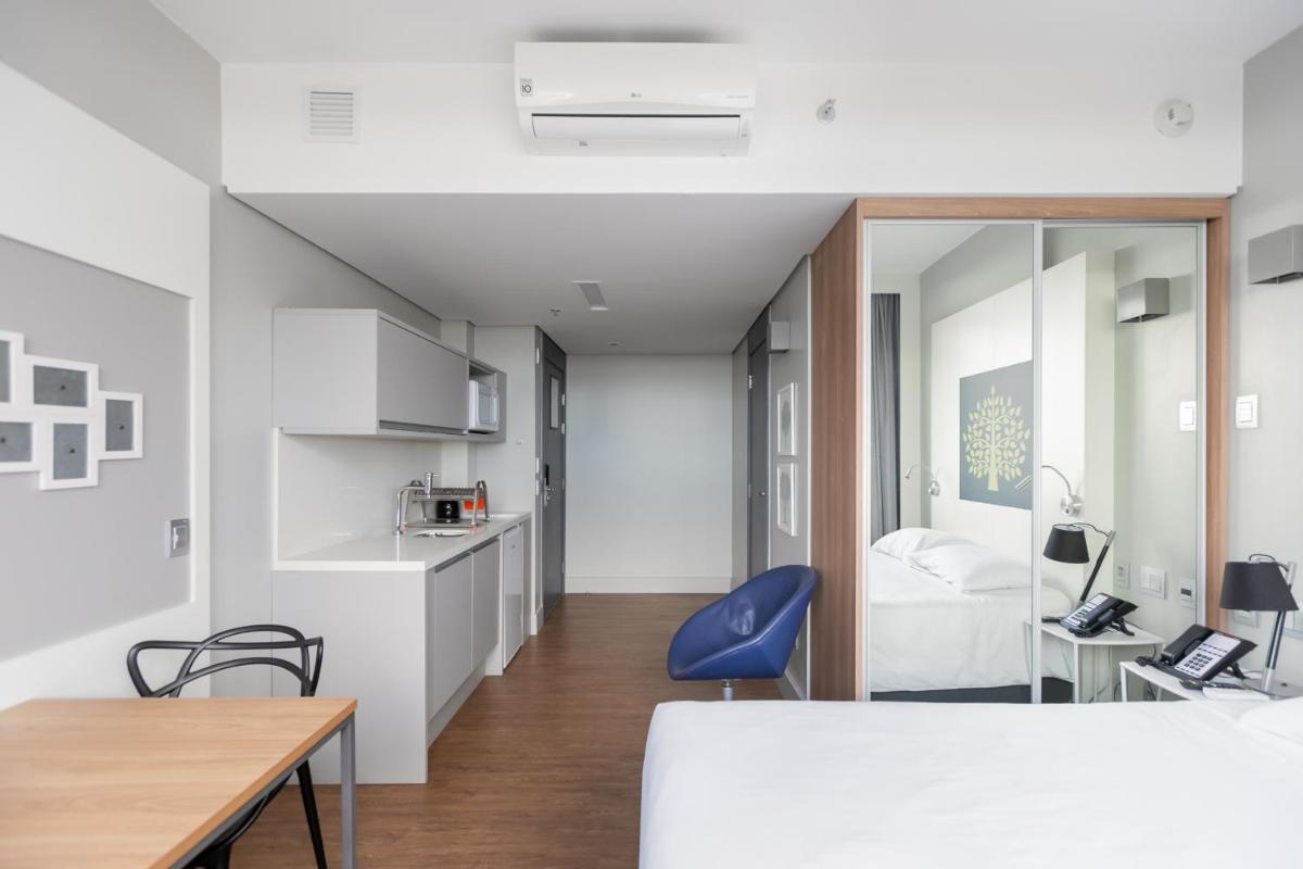 Studio Premium Batel - HSB010 - Housity