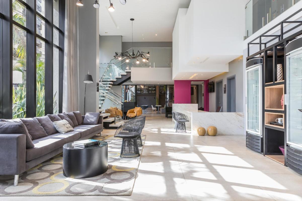 Studio Premium Batel - HSB006 - Housity