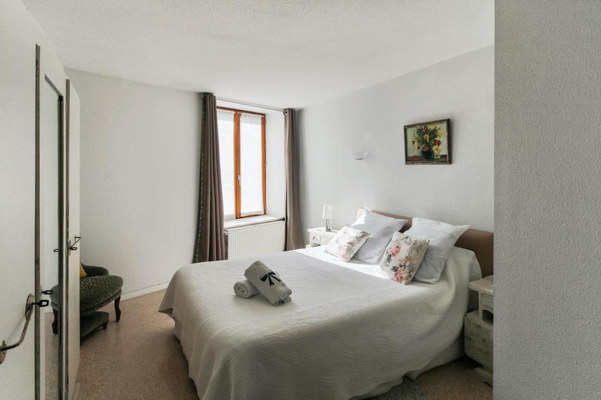 Maison confortable Ornans + Jardin - Housity