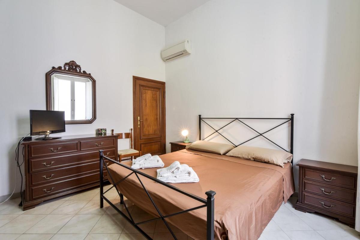 Suitetrails - 2 bedrooms apartement at Porto Santo Stefano 80 m away from the beach with sea view balcony and wifi
