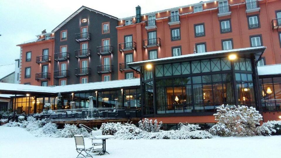 L'établissement Le Grand Hotel & Spa en hiver