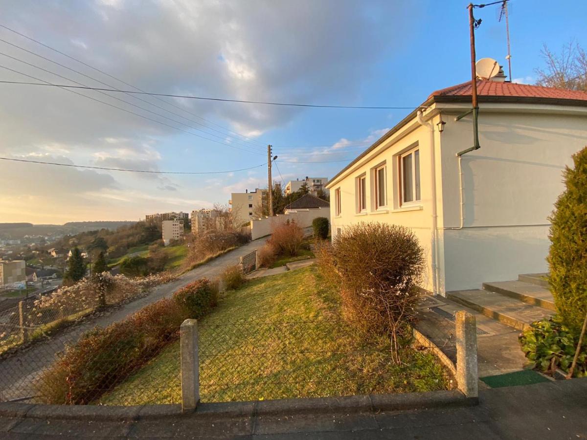 Maison entière avec jardin et une belle vue - Housity