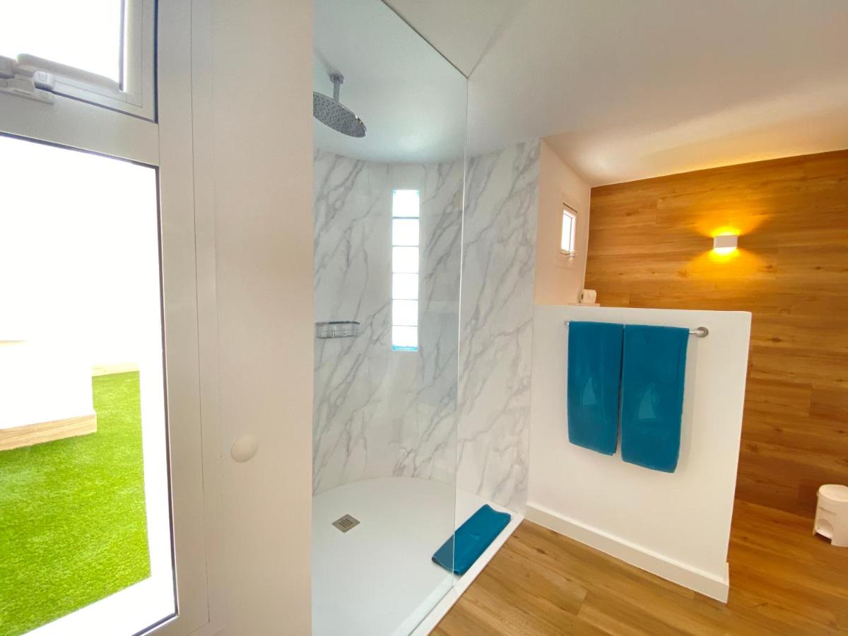 Un baño de Hotel Esmeralda Maris by LIVVO