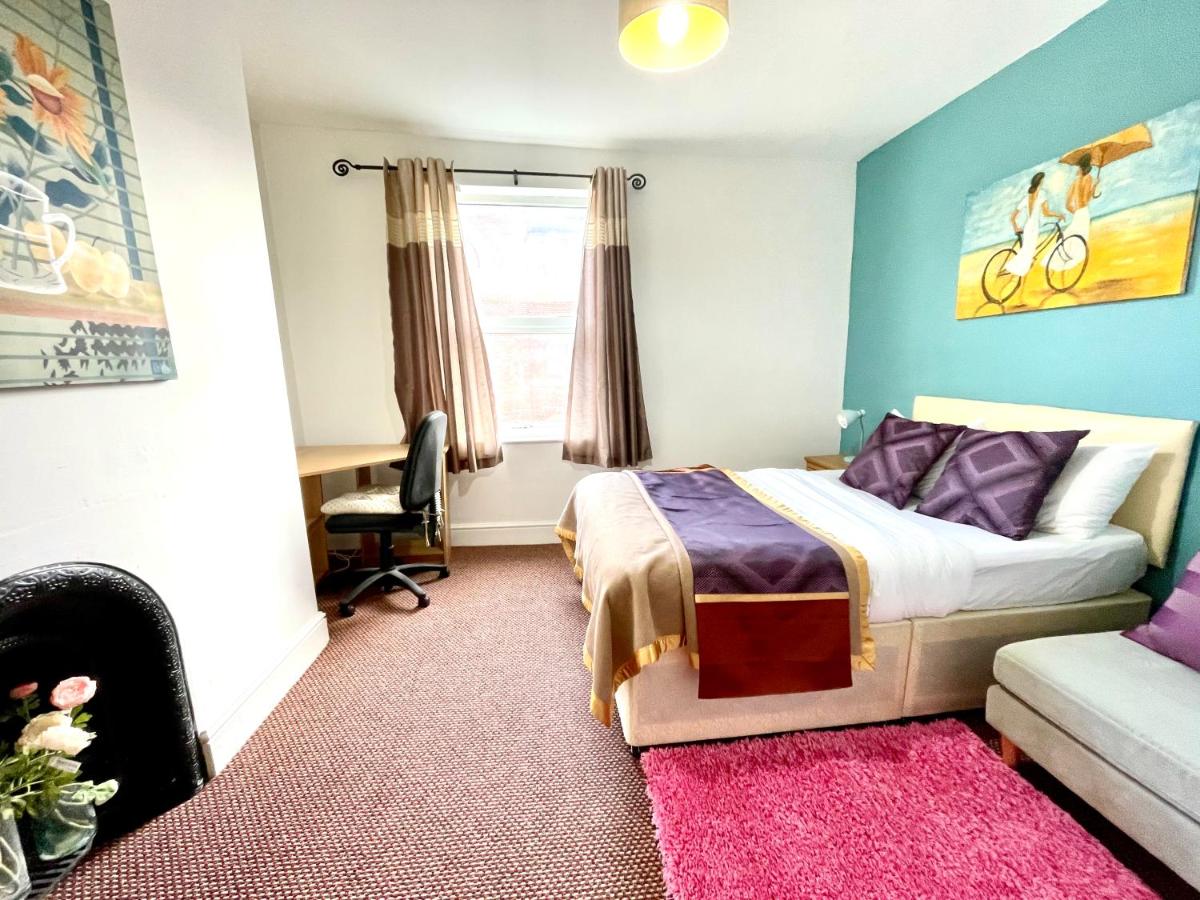4 bedroomed maisonette in City Centre, near Barbican & Seafront - Housity