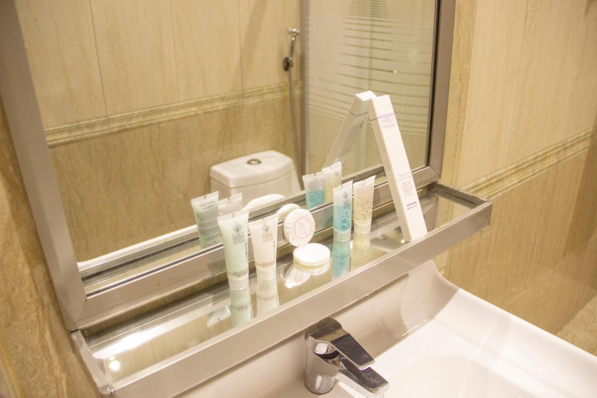 Suitetrails - Iwan Alandalusia Hotel suites Almarwah