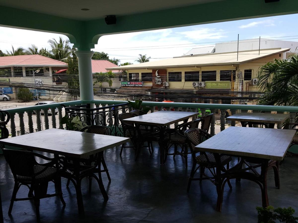 Citadel Alona Inn - Housity