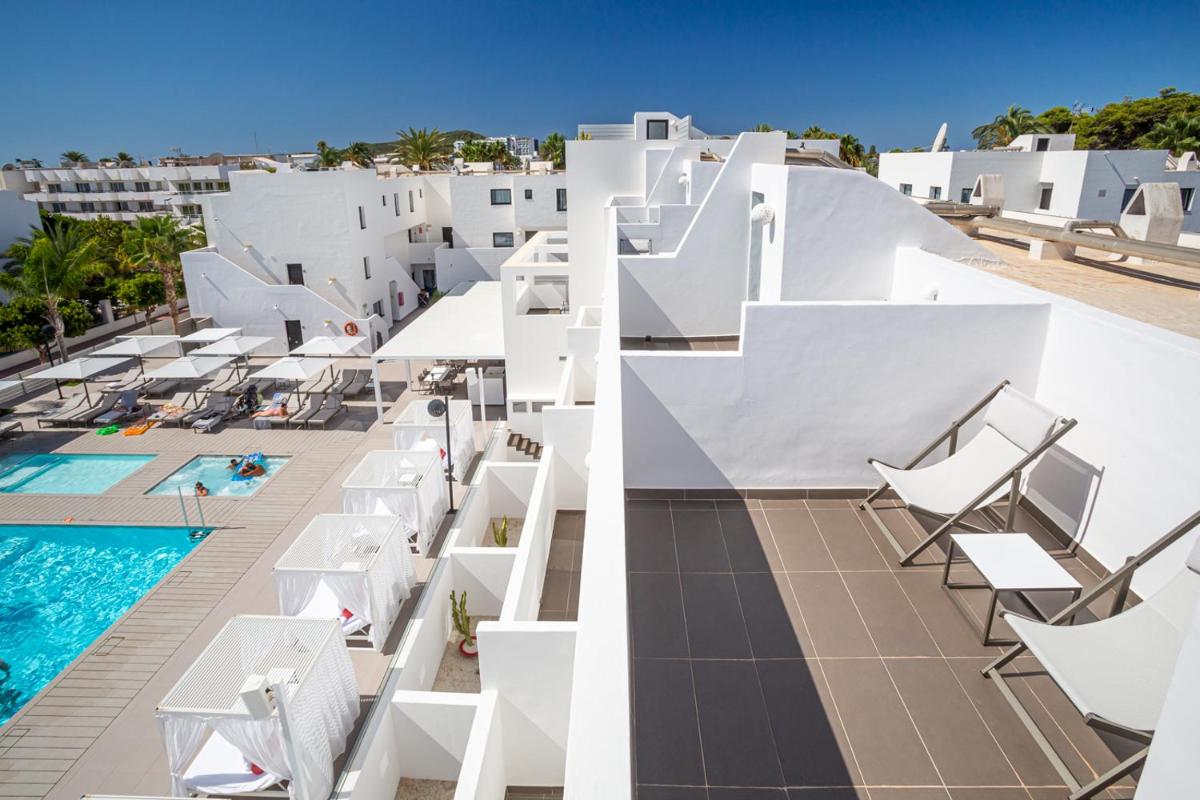Piscina en o cerca de Migjorn Ibiza Suites & Spa