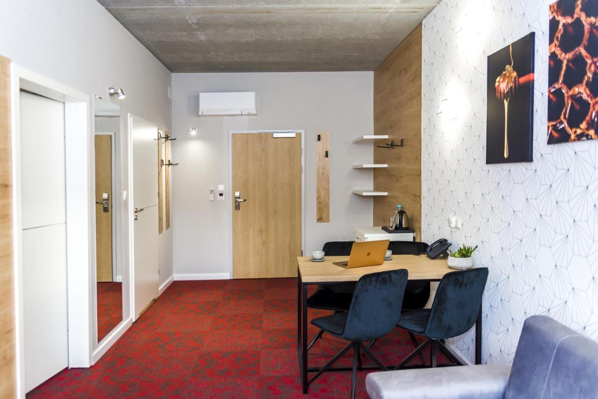 Hotel 107 - Housity