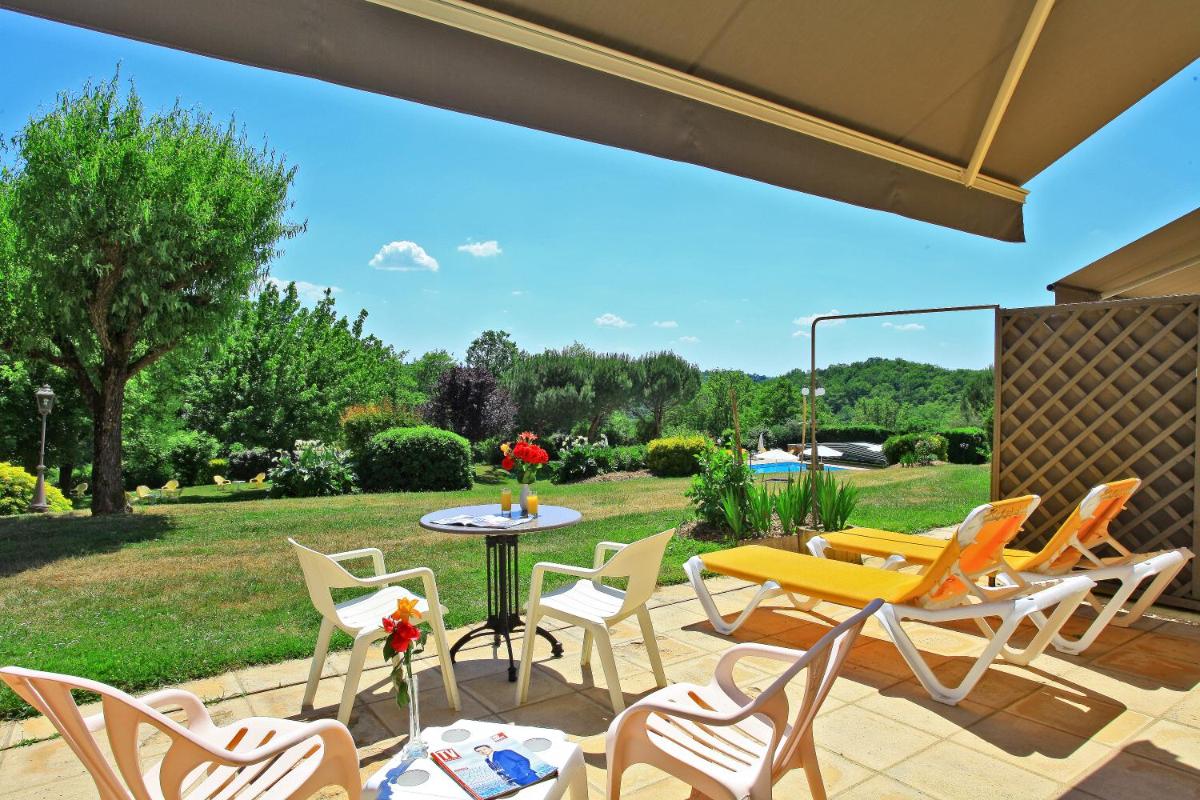 Jardin de l'établissement Hotel Restaurant Laborderie