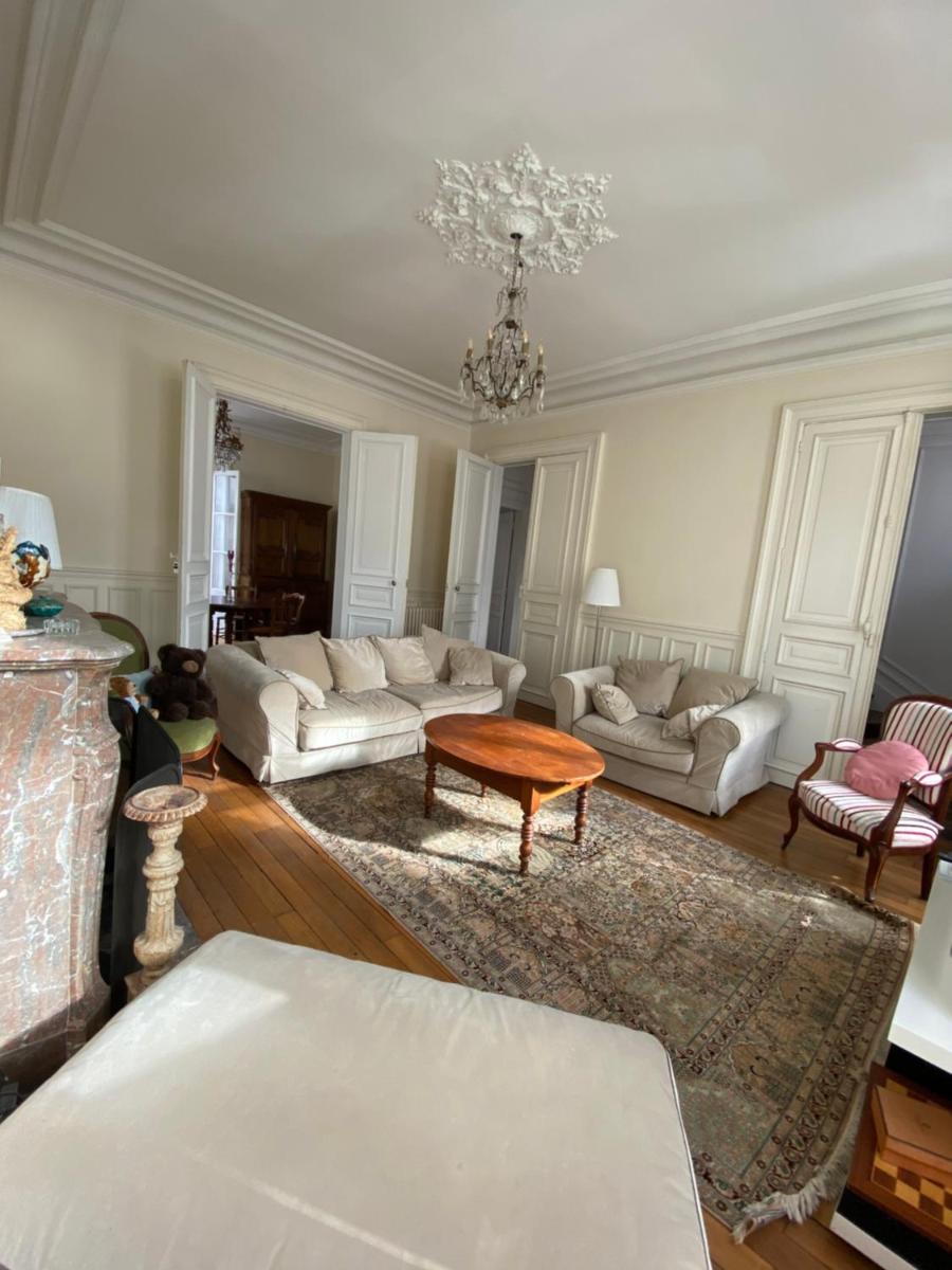 Aux Deux D - Housity