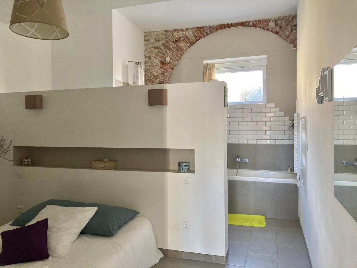 Quetzal - Housity
