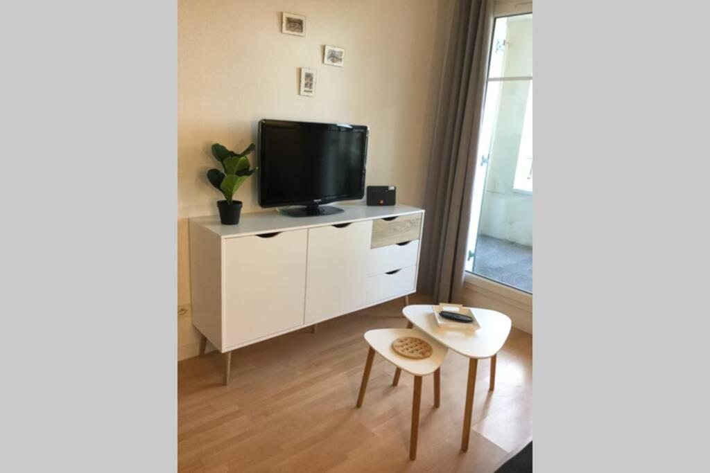 Appartement rez-de- chaussée sur le port wi-fi 4G - Housity