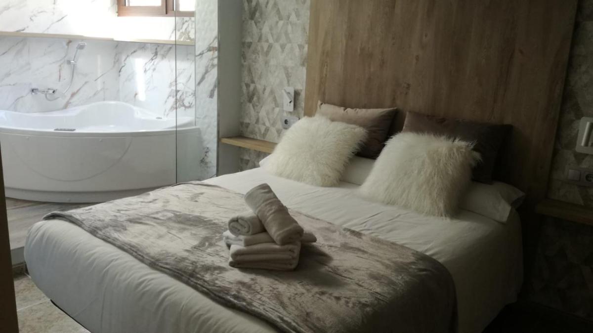 Apartamentos Los Robles - Housity