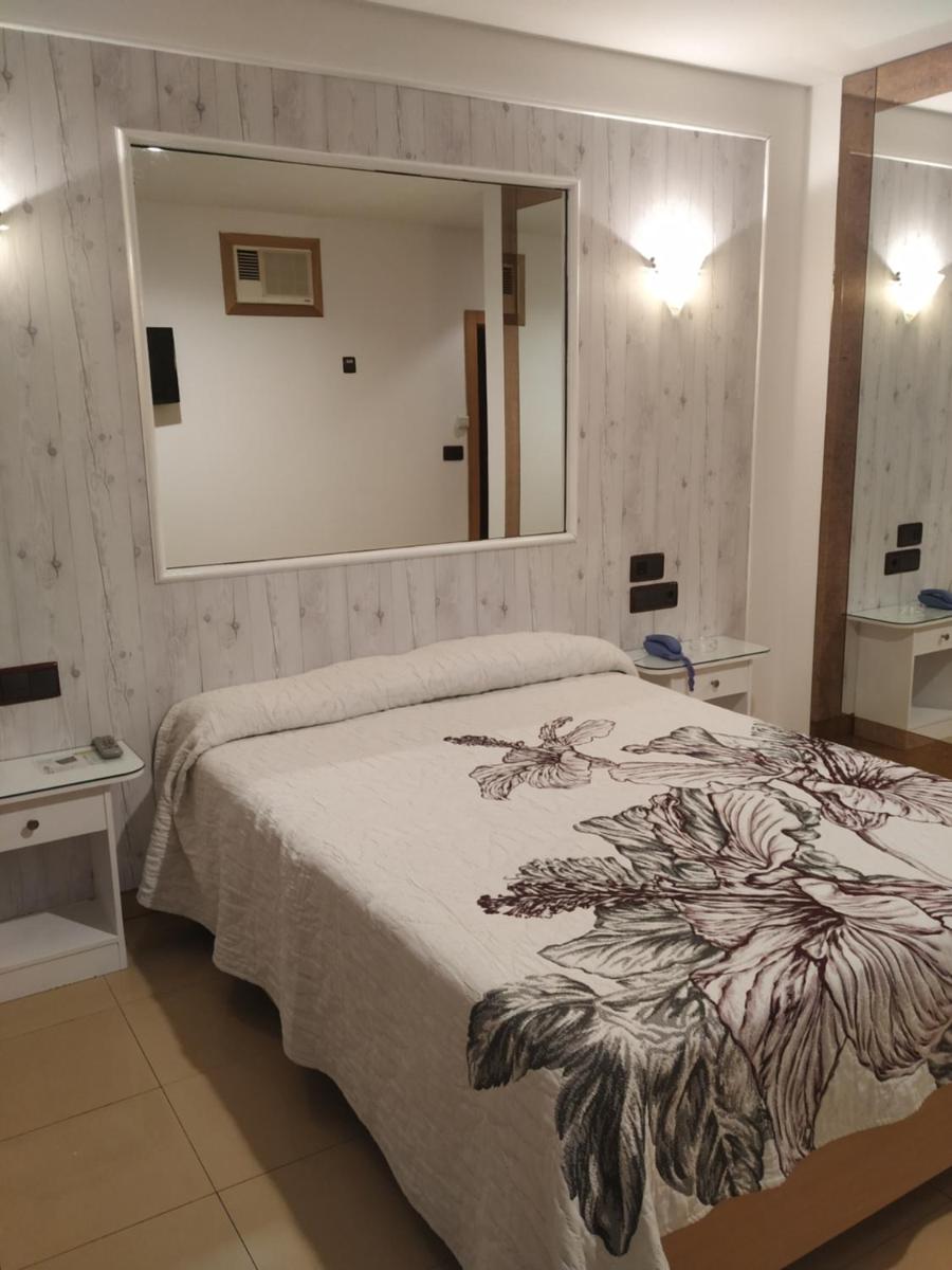 Motel Cancun León - Housity