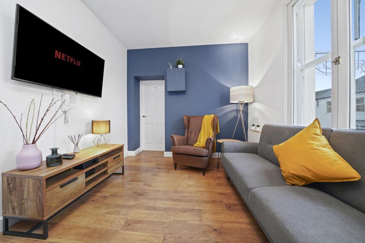 Central Gem of Leamington Spa - Sleeps 5 - Housity
