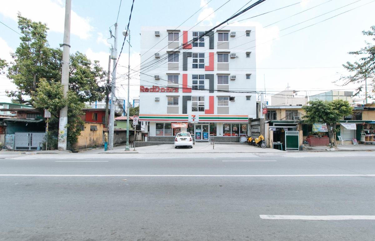RedDoorz near C5 Kalayaan Avenue Makati - Housity