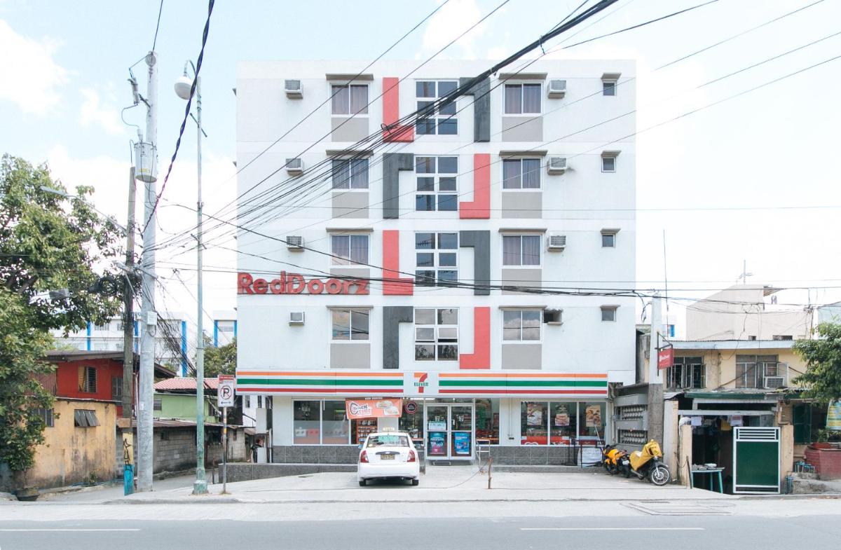 RedDoorz near C5 Kalayaan Avenue Makati - Housity