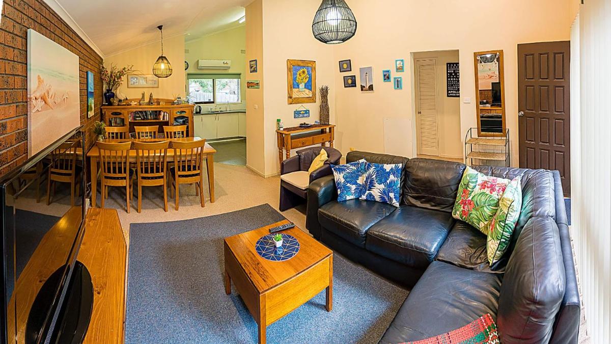 Holiday Home in the Heart of Anglesea - Housity