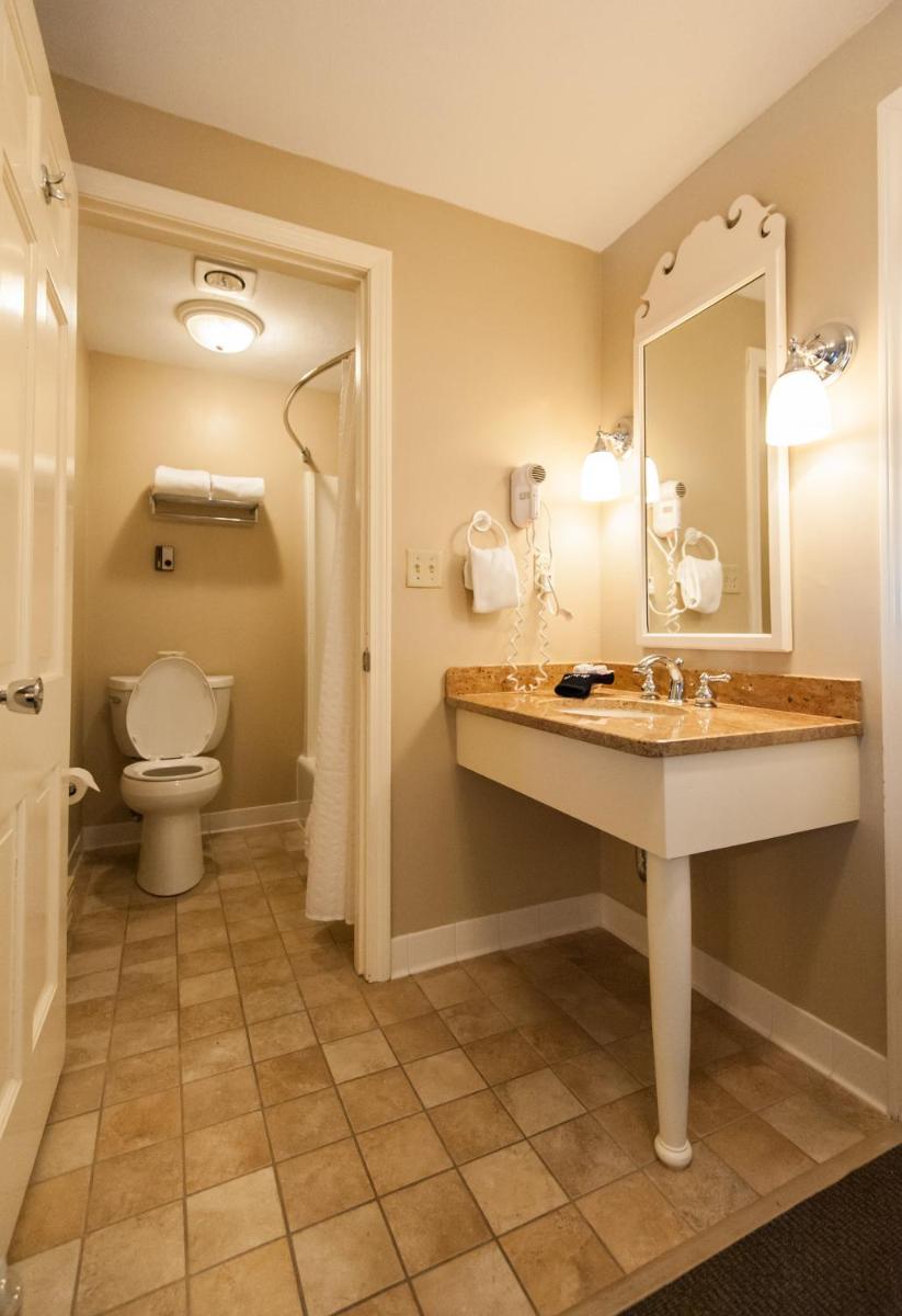 The Inn at Scituate Harbor - Housity