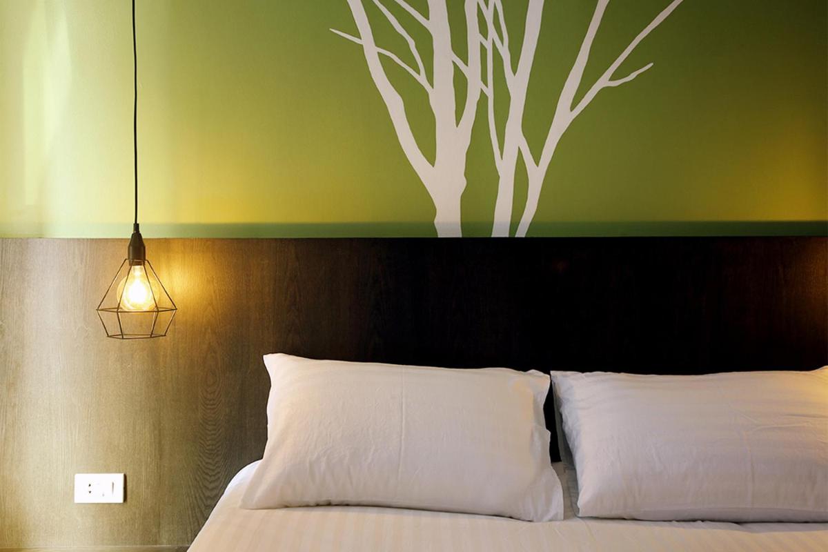 Suitetrails - L Residence Ngamwongwan