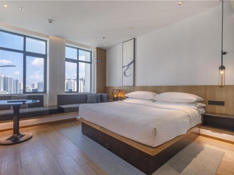 GreenTree Eastern Binhu Road Wanda Hotel - Housity