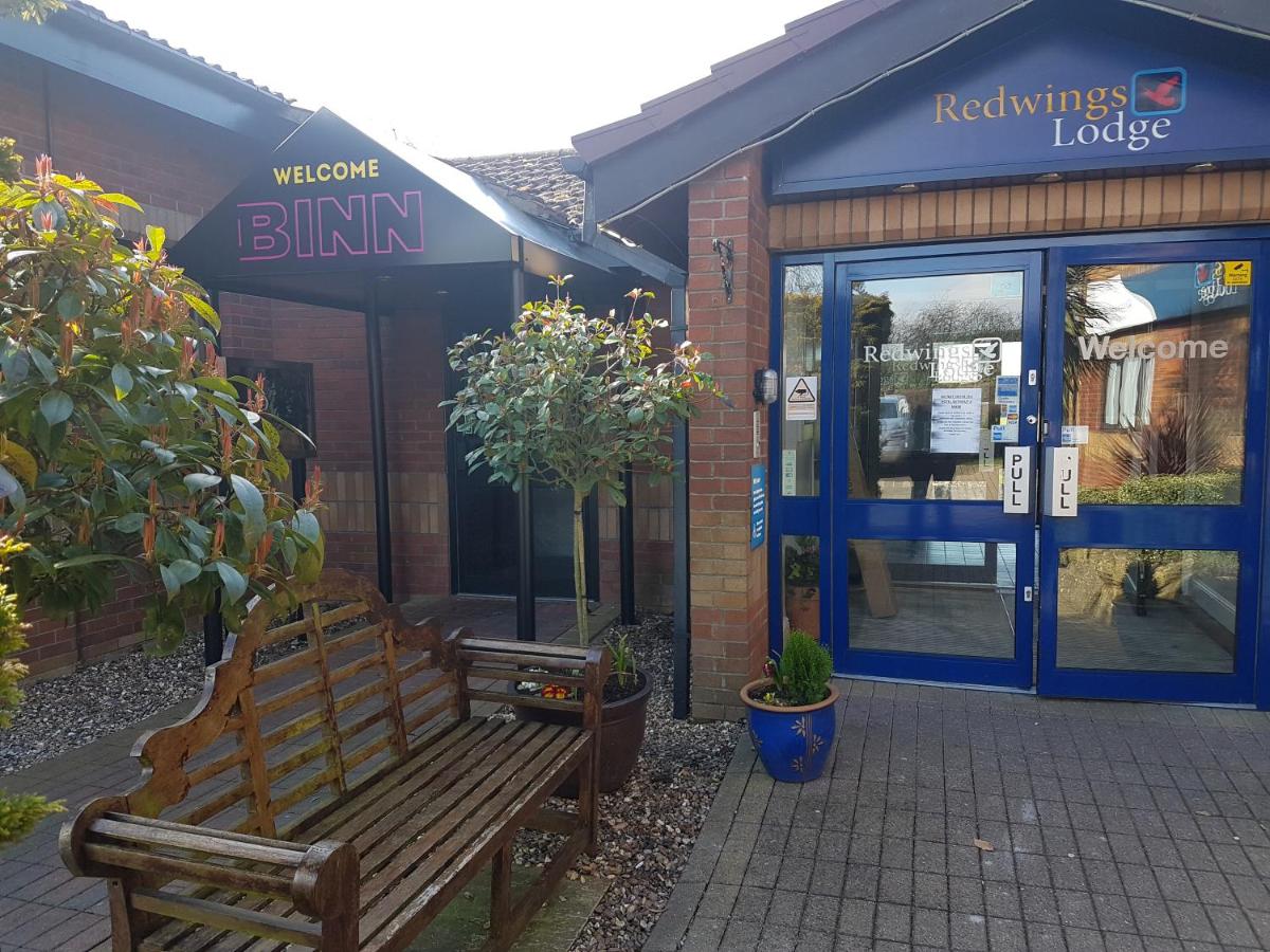 Redwings Lodge Dunstable - Housity