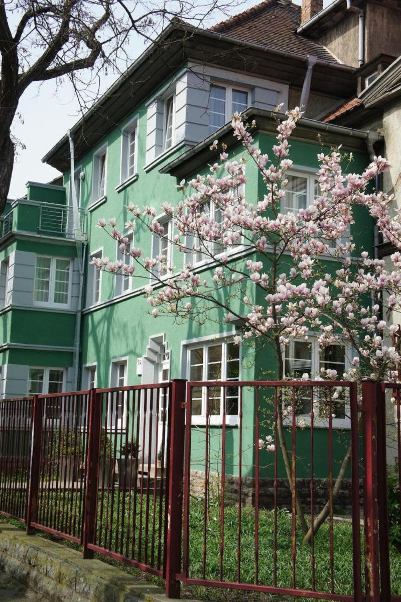 Pension No. 55 - Housity