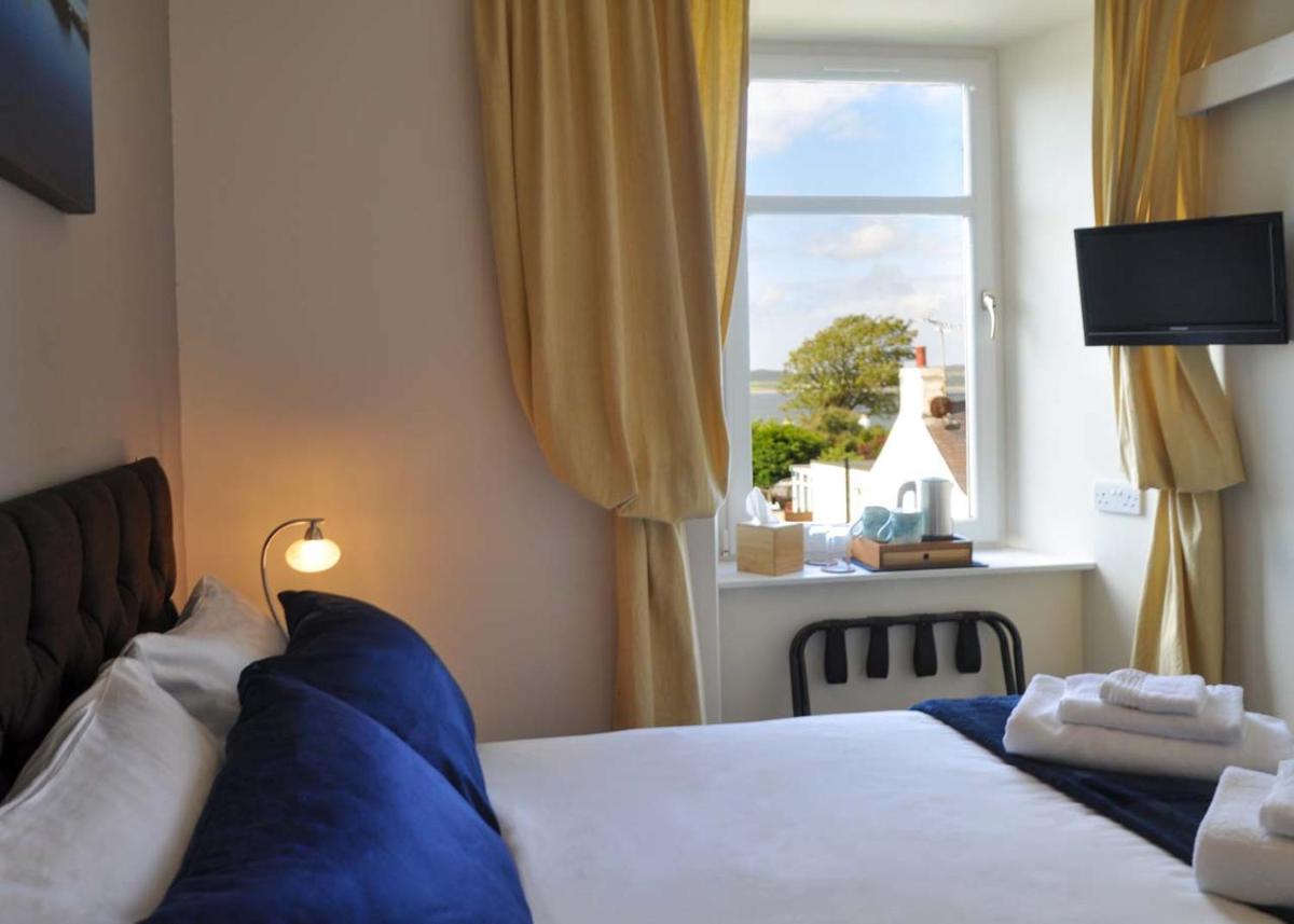 An Cuan Bed & Breakfast - Housity