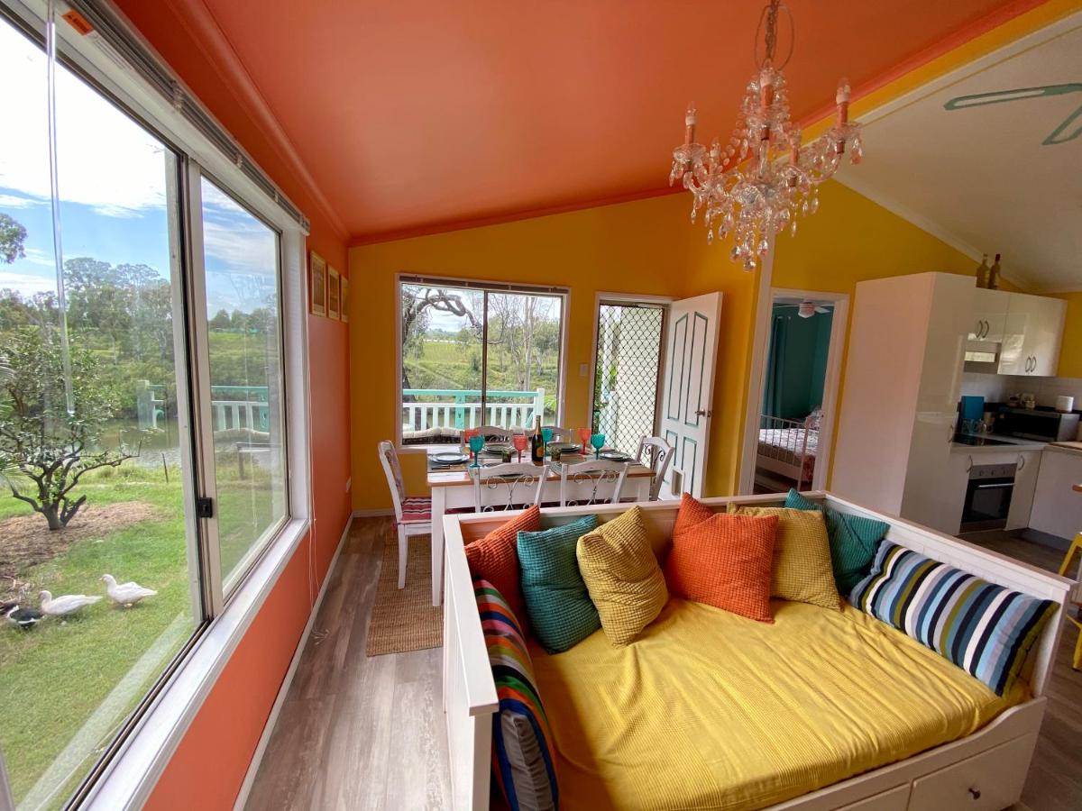 Gaia Vida River Cottage - Housity