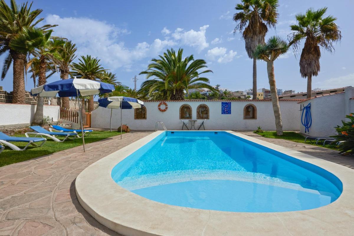 Modern Apartment in Buenavista del Norte with a Shared Pool - Housity