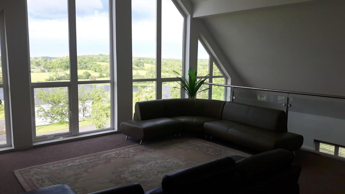 50 Riverun on the banks of the lovely River Erne - Housity