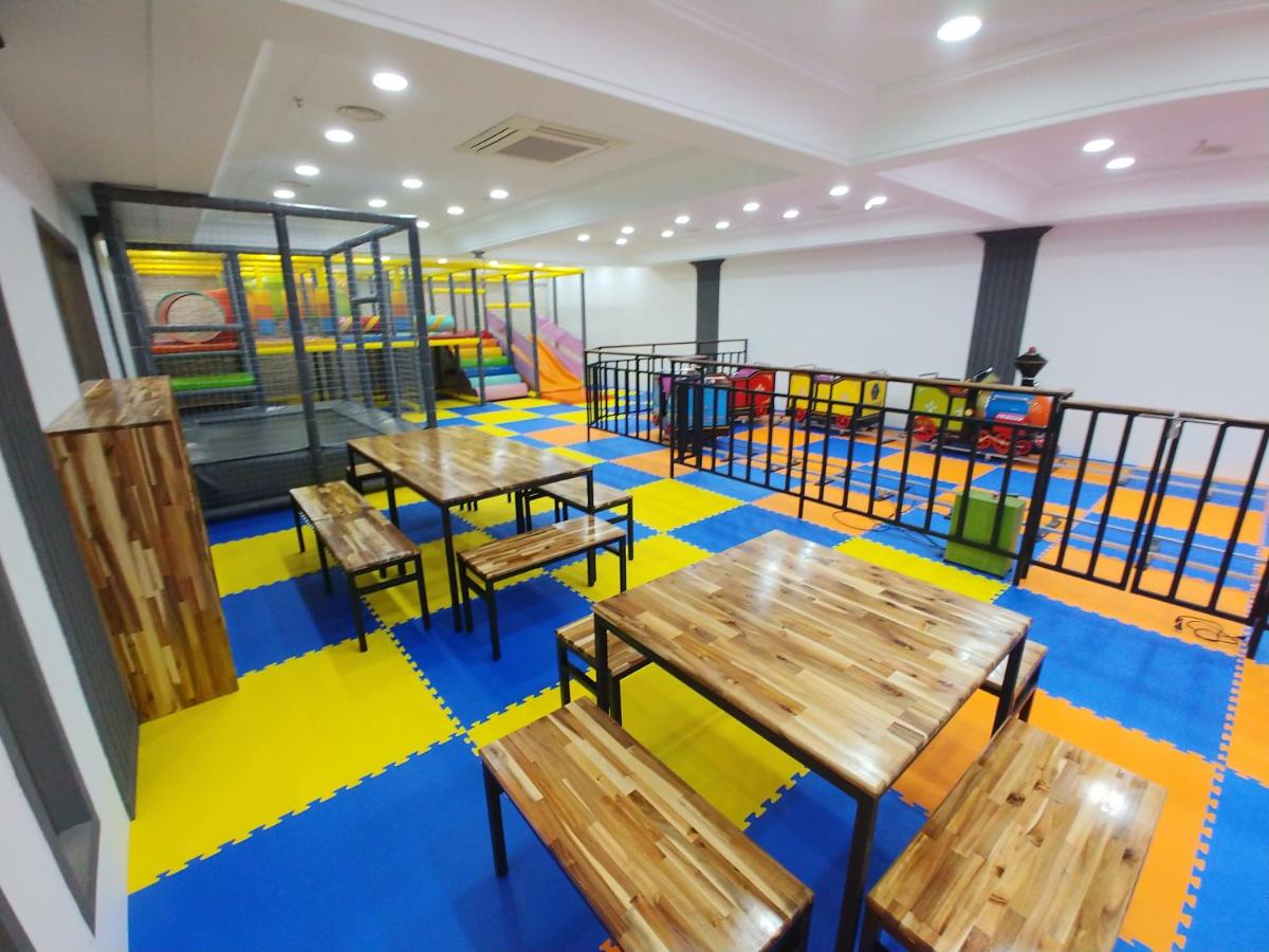 Gyungpo Beach Hotel - Housity