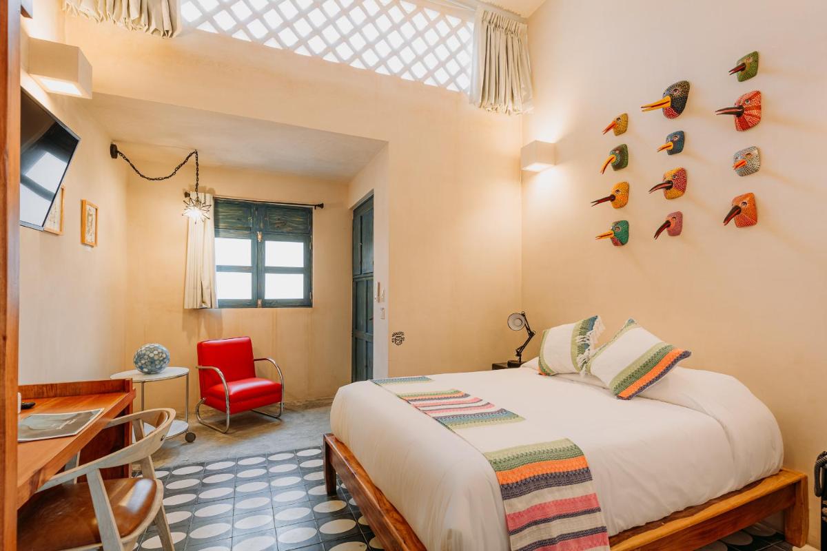 Waye Valladolid Centro - Sustainable, Authentic Experiences & Pet Friendly Boutique Hotel - Housity