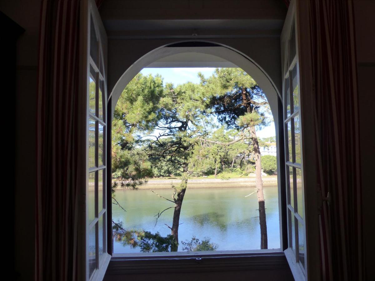 Appartement Pour 4 Personnes Avec Vue Sur Le Canal Du Lac Marin- Residence Du Lac - Housity