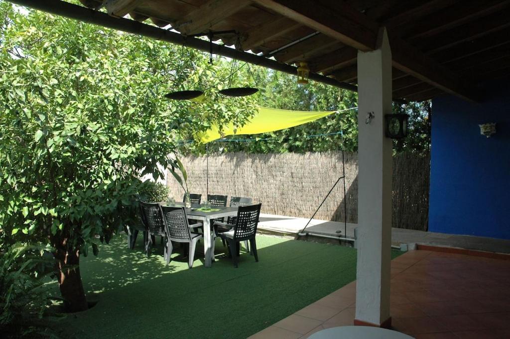 CALM HOUSE - Housity