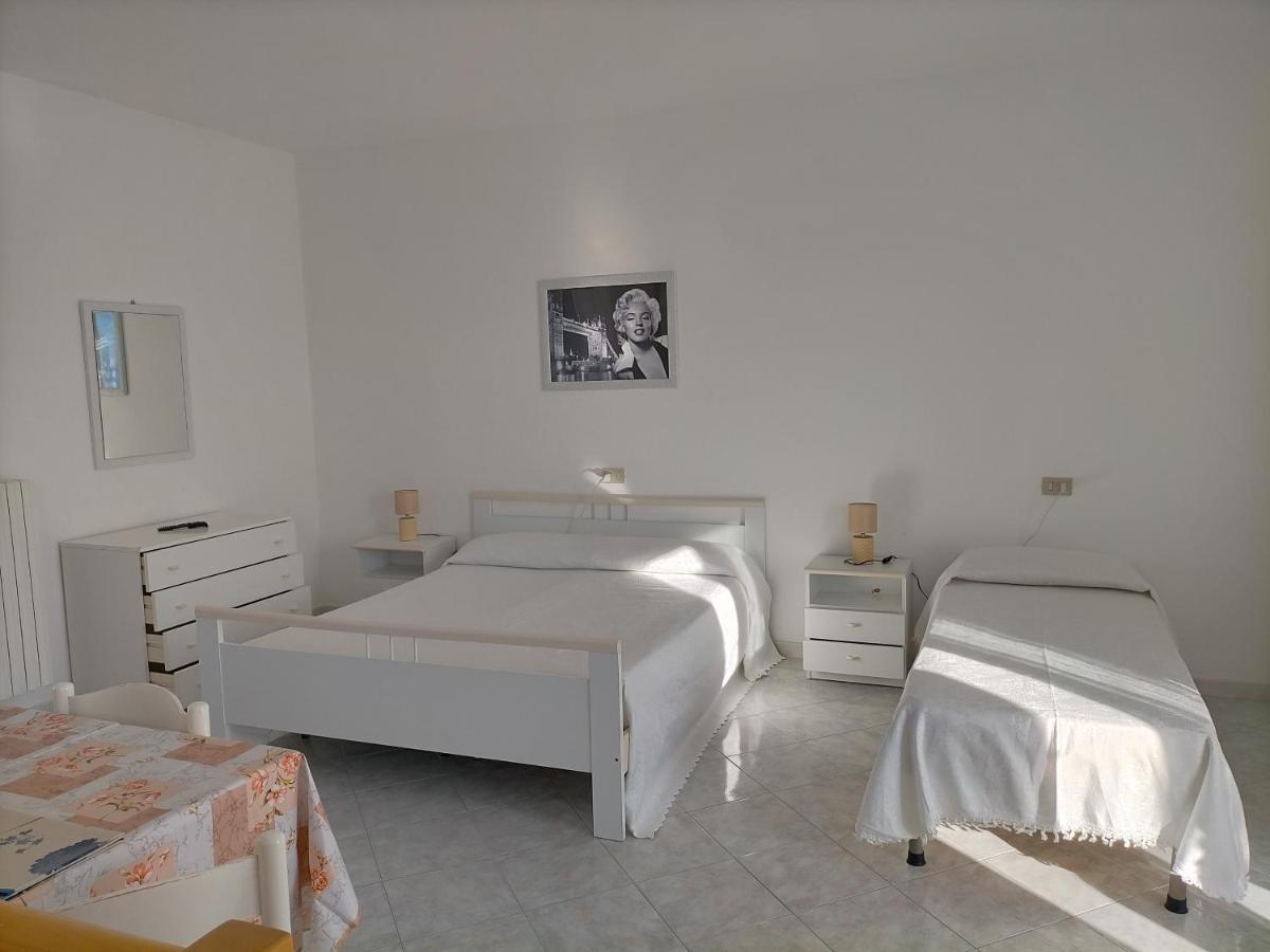Appartamenti vista mare, - Housity