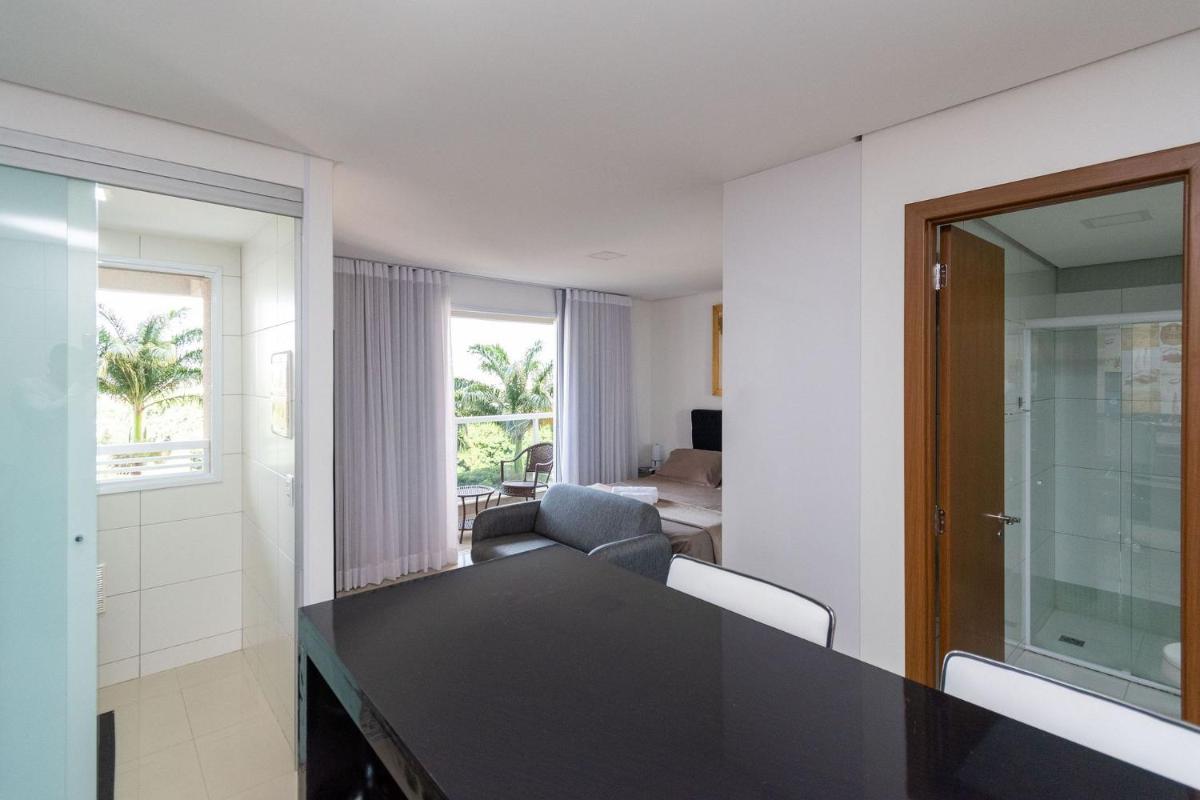 Flat estiloso com vista para piscina do The Expression - Setor Bueno - TH606 - Housity