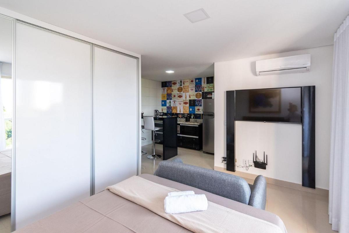 Flat estiloso com vista para piscina do The Expression - Setor Bueno - TH606 - Housity