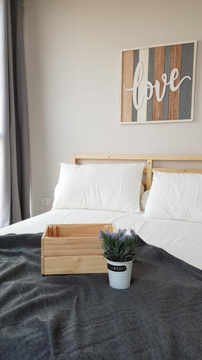 2BR apartment Taman Anggrek Residences West Jakarta - Housity