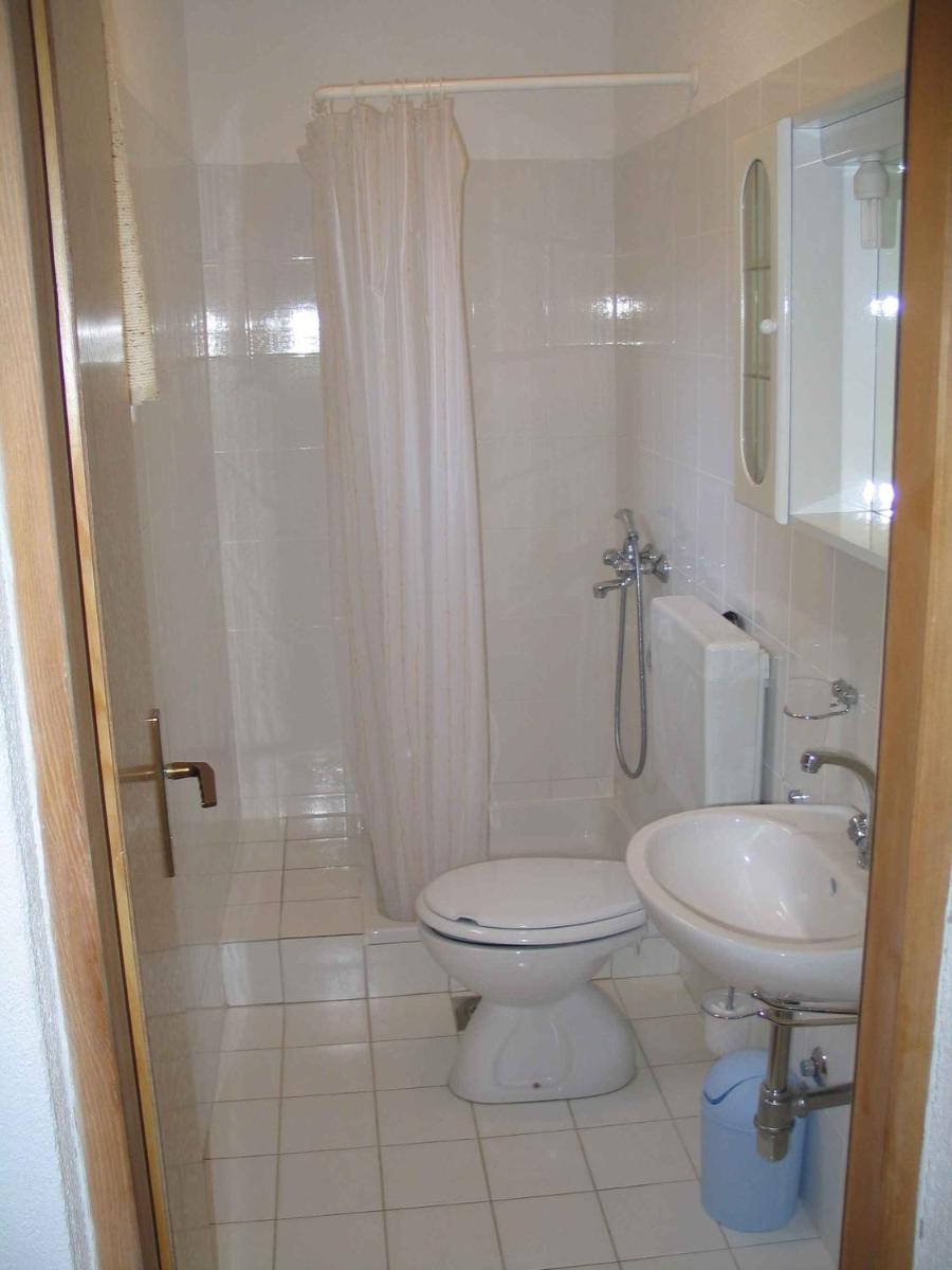 Apartment Pakostane 8 - Housity