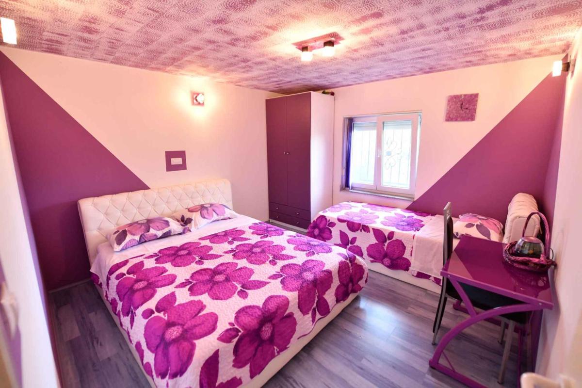 Holiday home Hrvace/Split Riviera 7302 - Housity