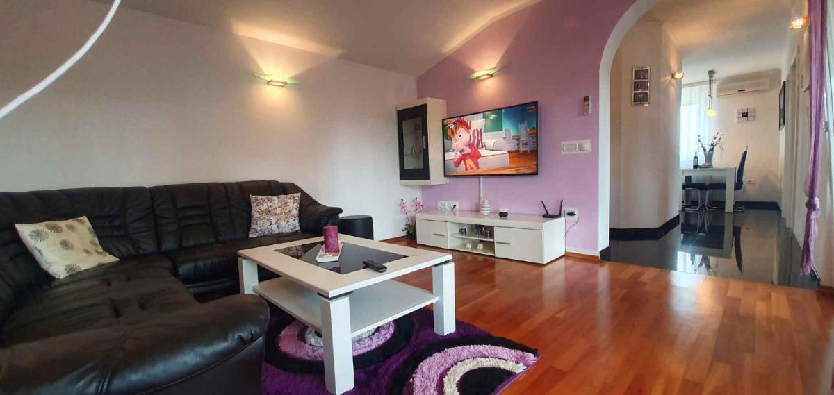 Apartment in Kastel/Istrien 11974 - Housity