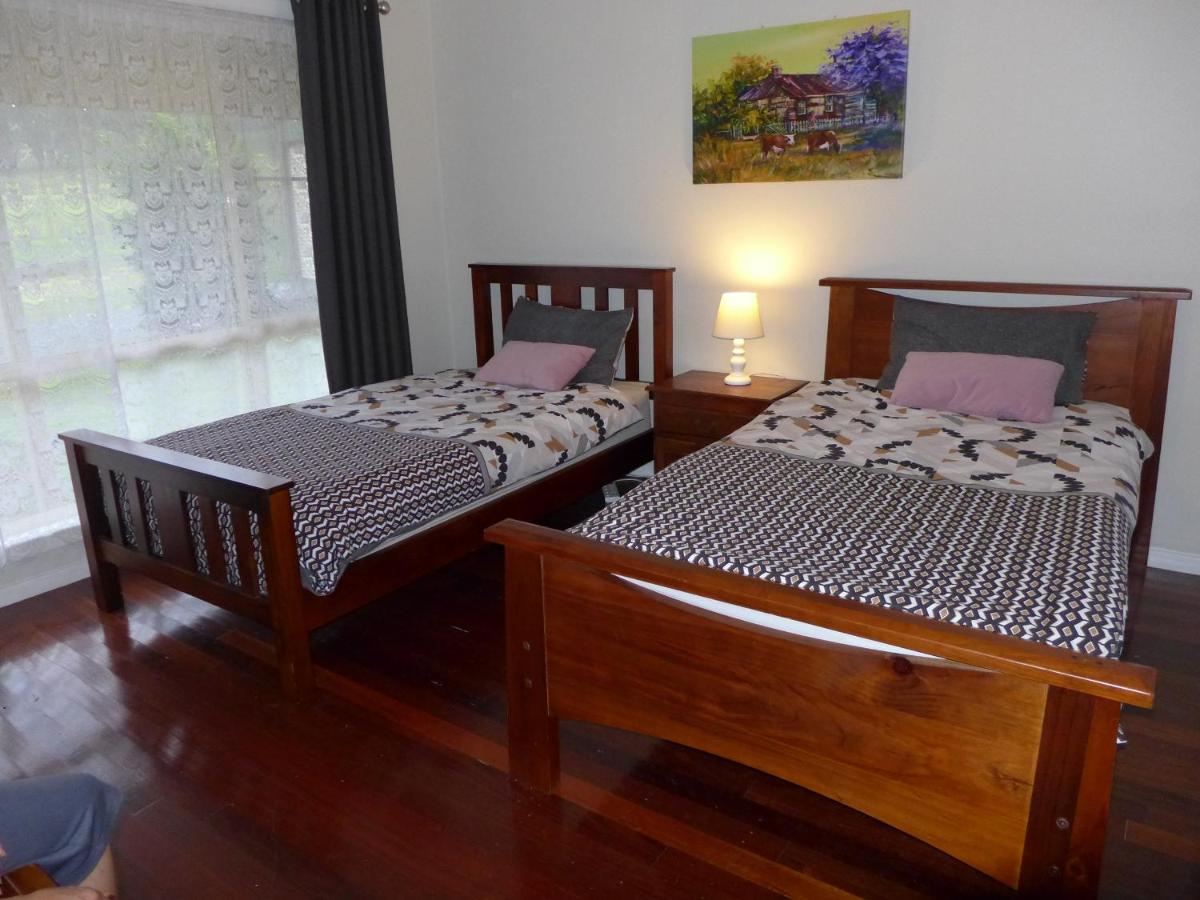 Rural Ambience with Netflix - Housity